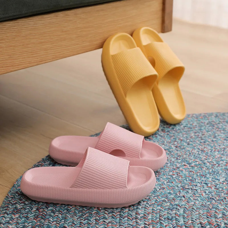 Chinelo Plataforma – Conforto nas Nuvens