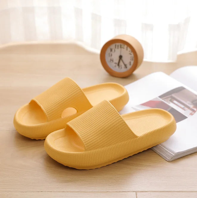 Chinelo Plataforma – Conforto nas Nuvens