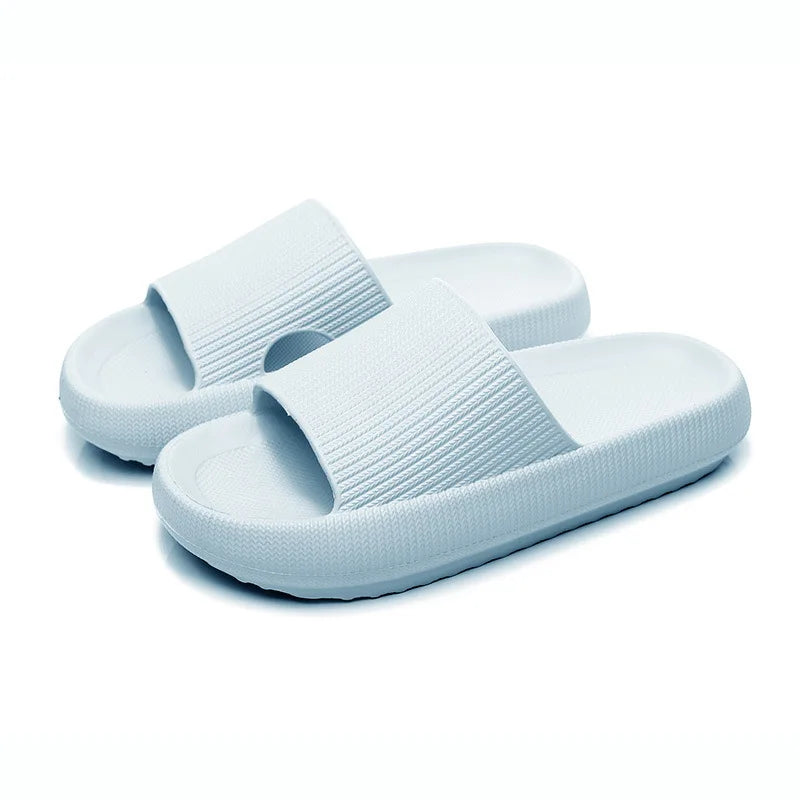 Chinelo Plataforma – Conforto nas Nuvens